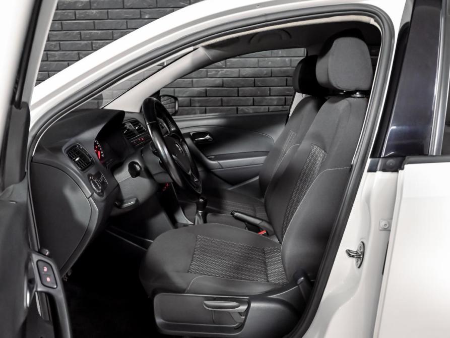Volkswagen Polo V Рестайлинг Екатеринбург  - изображение 10