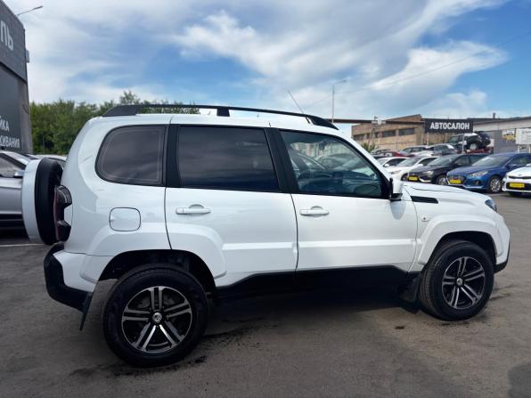 Lada (ВАЗ) Niva Travel I с пробегом 2024 года, цена 1 180 000 рублей, 17485 км, внедорожник, Автокод Объявления