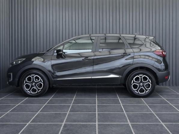 Renault Kaptur I Рестайлинг с пробегом 2021 года, цена 1 697 000 рублей, 32956 км, внедорожник, Автокод Объявления