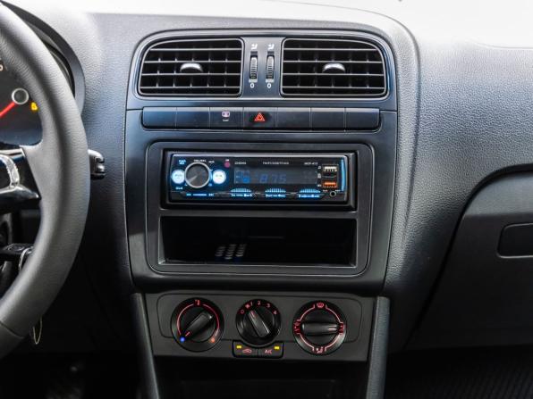 Volkswagen Polo V Рестайлинг с пробегом 2018 года, цена 758 000 рублей, 92343 км, седан, Автокод Объявления