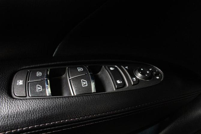 Infiniti M IV с пробегом 2011 года, цена 1 349 000 рублей, 197000 км, седан, Автокод Объявления