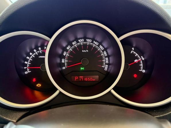 Kia Venga I с пробегом 2011 года, цена 699 000 рублей, 171000 км, минивэн, Автокод Объявления