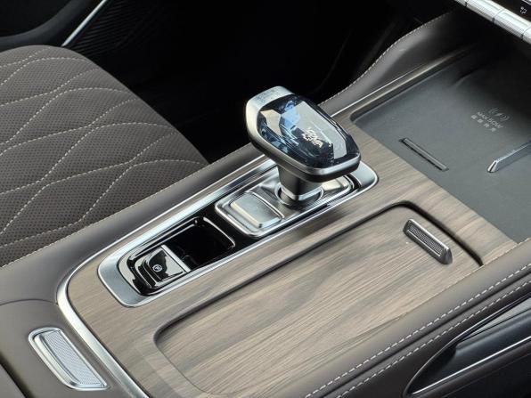 Geely Monjaro I Рестайлинг с пробегом 2026 года, цена 4 120 000 рублей, 10 км, внедорожник, Автокод Объявления