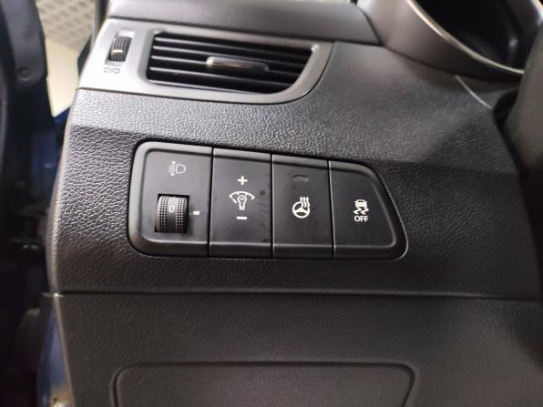 Hyundai Elantra V (MD) с пробегом 2012 года, цена 990 000 рублей, 249320 км, седан, Автокод Объявления