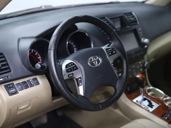 Toyota Highlander II (XU40) Рестайлинг с пробегом 2011 года, цена 1 490 000 рублей, 343229 км, внедорожник, Автокод Объявления