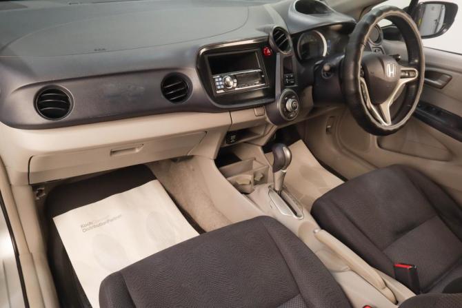 Honda Insight II с пробегом 2009 года, цена 739 000 рублей, 212634 км, хэтчбек, Автокод Объявления