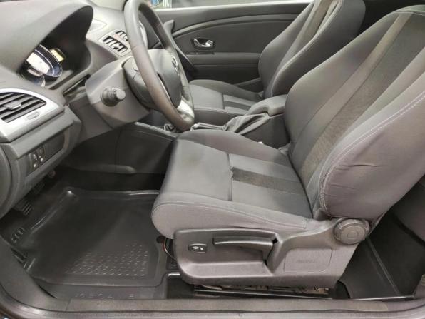 Renault Megane III с пробегом 2011 года, цена 668 100 рублей, 171174 км, хэтчбек, Автокод Объявления