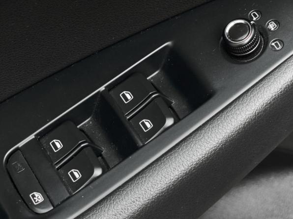 Audi Q5 I (8R) с пробегом 2010 года, цена 1 570 000 рублей, 122626 км, внедорожник, Автокод Объявления