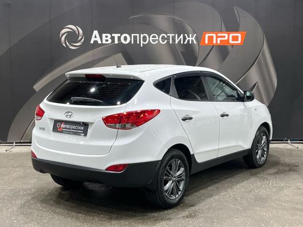 Hyundai ix35 I Рестайлинг с пробегом 2014 года, цена 1 220 000 рублей, 111878 км, внедорожник, Автокод Объявления
