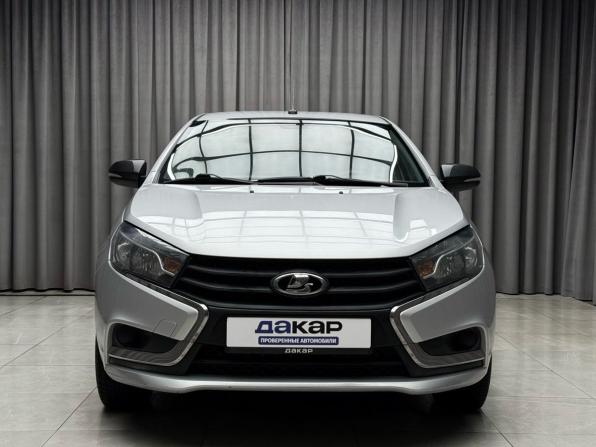 Lada (ВАЗ) Vesta I с пробегом 2017 года, цена 759 000 рублей, 180198 км, седан, Автокод Объявления