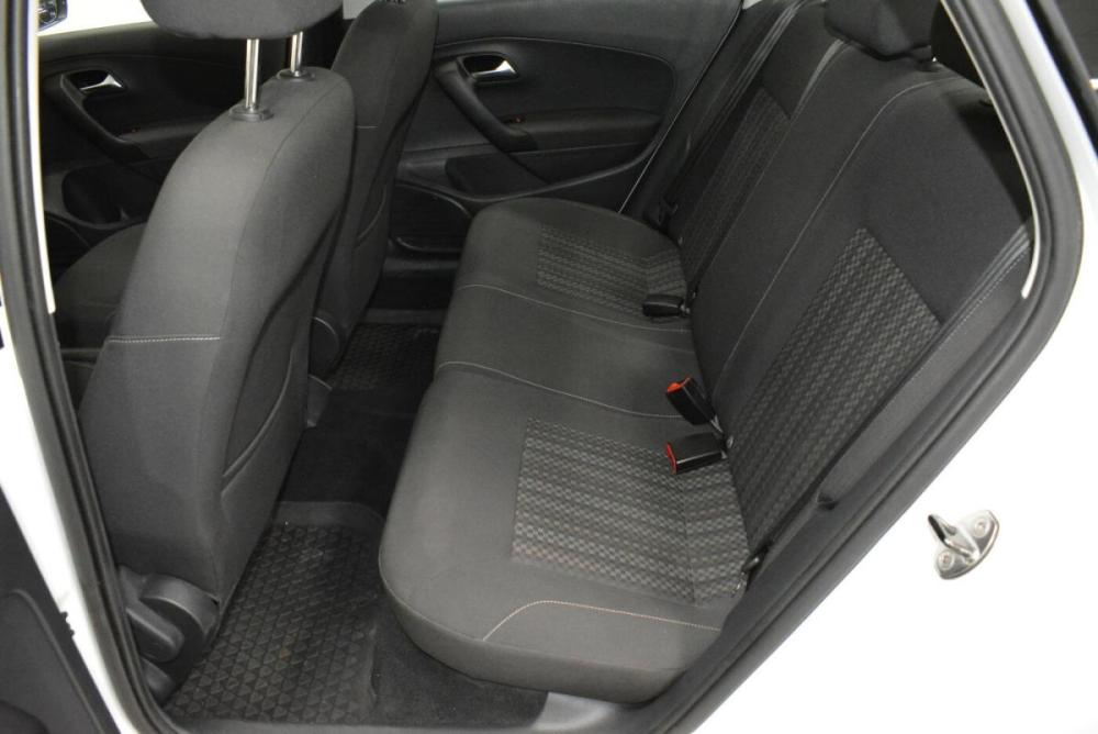 Volkswagen Polo V Рестайлинг Киров  - изображение 28