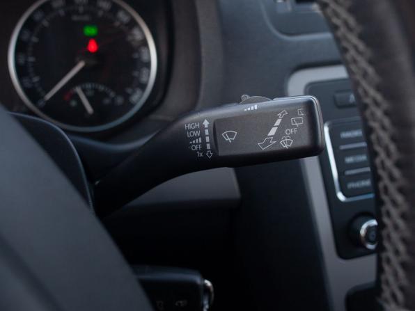 Skoda Octavia II (A5) Рестайлинг с пробегом 2011 года, цена 665 000 рублей, 249011 км, лифтбек, Автокод Объявления