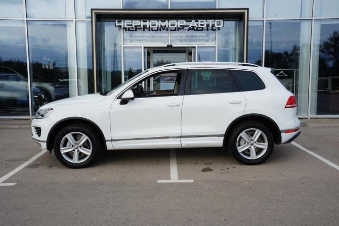 Volkswagen Touareg II Рестайлинг с пробегом 2015 года, цена 3 555 000 рублей, 154000 км, внедорожник, Автокод Объявления