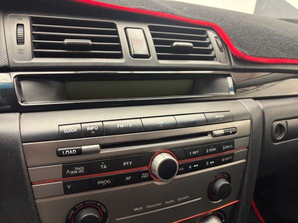 Mazda 3 I (BK) Рестайлинг с пробегом 2006 года, цена 549 000 рублей, 252249 км, седан, Автокод Объявления