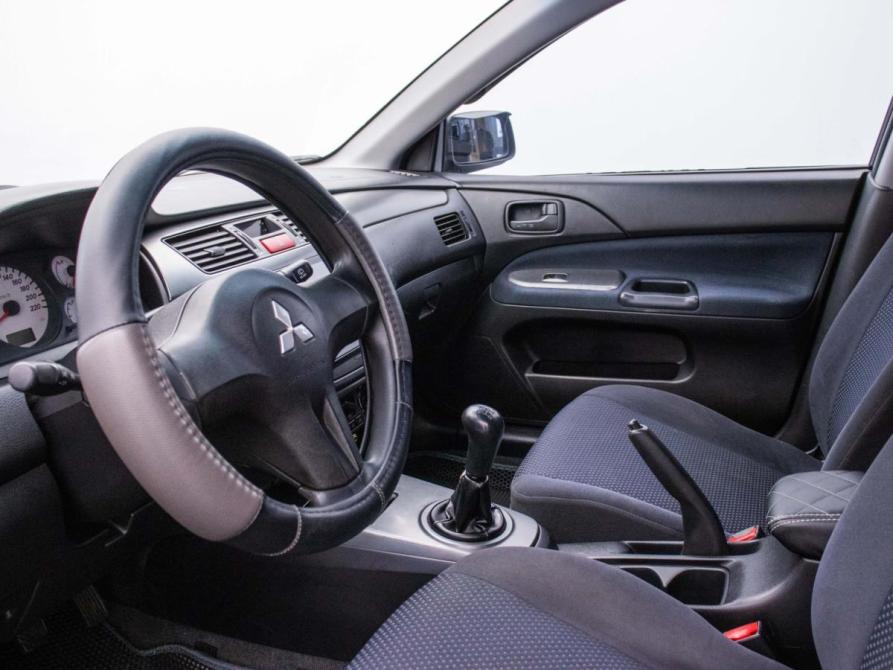 Mitsubishi Lancer IX Рестайлинг Москва  - изображение 11
