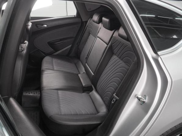 Opel Astra J Рестайлинг с пробегом 2014 года, цена 814 000 рублей, 182582 км, седан, Автокод Объявления