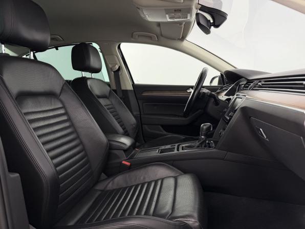 Volkswagen Passat B8 с пробегом 2016 года, цена 2 050 000 рублей, 134060 км, седан, Автокод Объявления