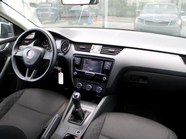 Skoda Octavia III (A7) Рестайлинг с пробегом 2018 года, цена 1 599 000 рублей, 158413 км, лифтбек, Автокод Объявления
