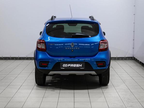 Renault Sandero II с пробегом 2015 года, цена 914 000 рублей, 69727 км, хэтчбек, Автокод Объявления