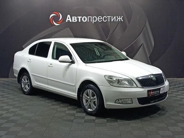Skoda Octavia II (A5) Рестайлинг с пробегом 2013 года, цена 655 000 рублей, 266000 км, лифтбек, Автокод Объявления
