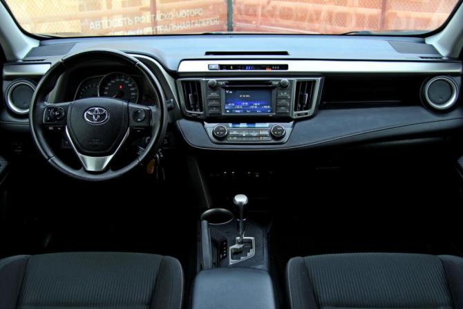 Toyota RAV4 IV (XA40) Рестайлинг с пробегом 2015 года, цена 2 631 900 рублей, 181327 км, внедорожник, Автокод Объявления