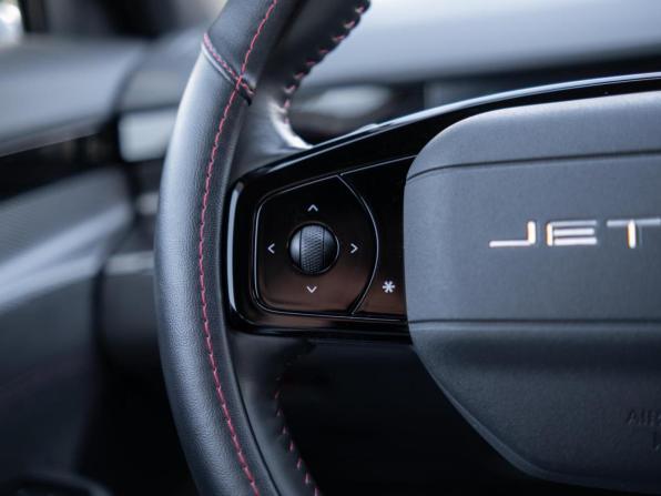 JETOUR DASHING I с пробегом 2023 года, цена 2 099 000 рублей, 23542 км, внедорожник, Автокод Объявления