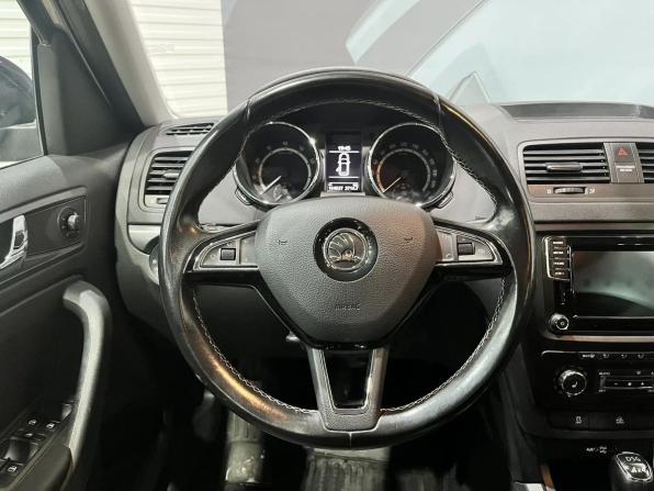 Skoda Yeti I Рестайлинг с пробегом 2017 года, цена 1 415 000 рублей, 164297 км, внедорожник, Автокод Объявления