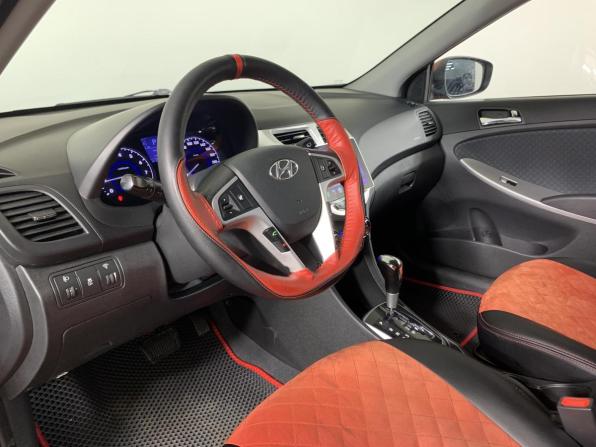 Hyundai Solaris I с пробегом 2012 года, цена 830 000 рублей, 128575 км, седан, Автокод Объявления