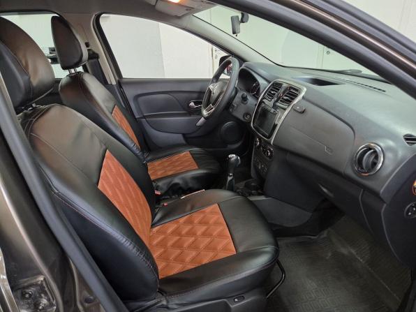 Renault Logan II Рестайлинг с пробегом 2021 года, цена 999 000 рублей, 111625 км, седан, Автокод Объявления