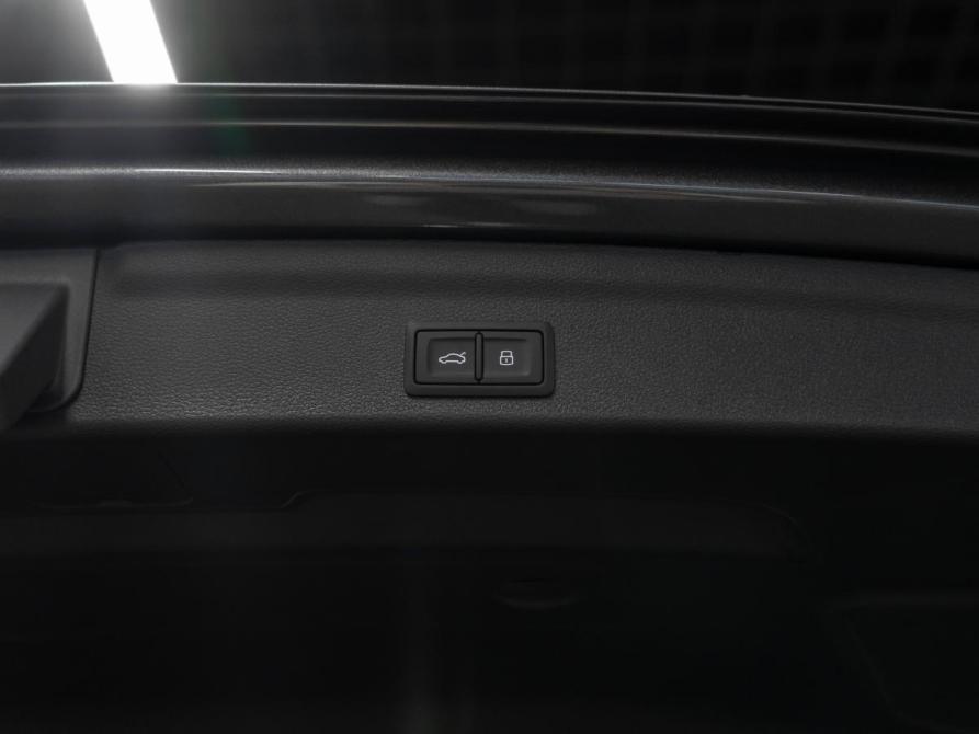 Audi Q3 II (F3) Москва  - изображение 22