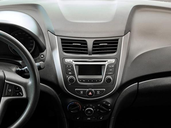 Hyundai Solaris I Рестайлинг с пробегом 2015 года, цена 1 290 000 рублей, 80593 км, хэтчбек, Автокод Объявления