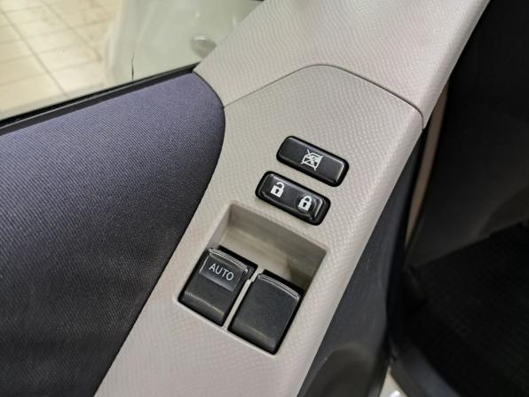 Toyota Yaris II с пробегом 2009 года, цена 375 000 рублей, 179498 км, хэтчбек, Автокод Объявления
