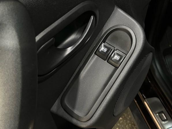 Renault Duster I Рестайлинг с пробегом 2017 года, цена 1 094 000 рублей, 135545 км, внедорожник, Автокод Объявления