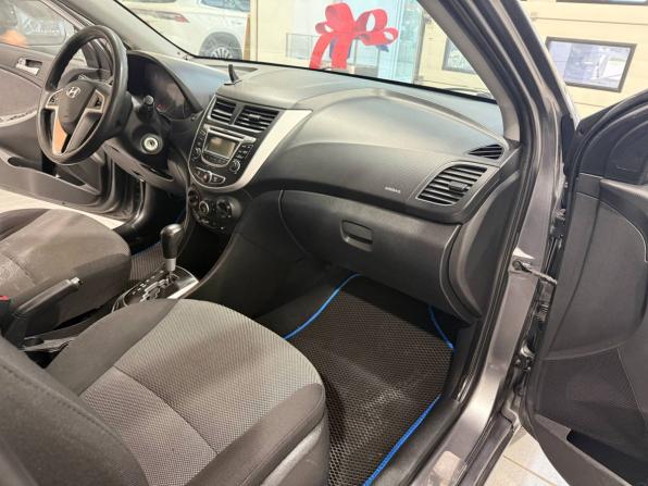 Hyundai Solaris I с пробегом 2014 года, цена 697 000 рублей, 311965 км, седан, Автокод Объявления