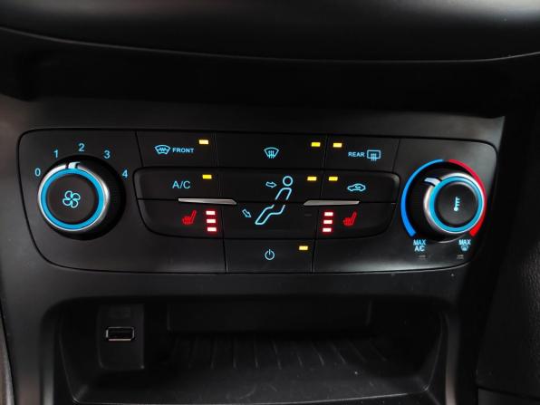 Ford Focus III Рестайлинг с пробегом 2018 года, цена 899 000 рублей, 135000 км, универсал, Автокод Объявления