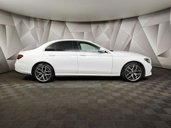 Mercedes-Benz E-Класс V (W213 S213 C238) Рестайлинг с пробегом 2021 года, цена 4 350 000 рублей, 69822 км, седан, Автокод Объявления