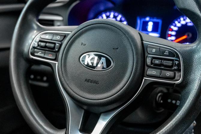 Kia Optima IV с пробегом 2017 года, цена 1 263 000 рублей, 206803 км, седан, Автокод Объявления