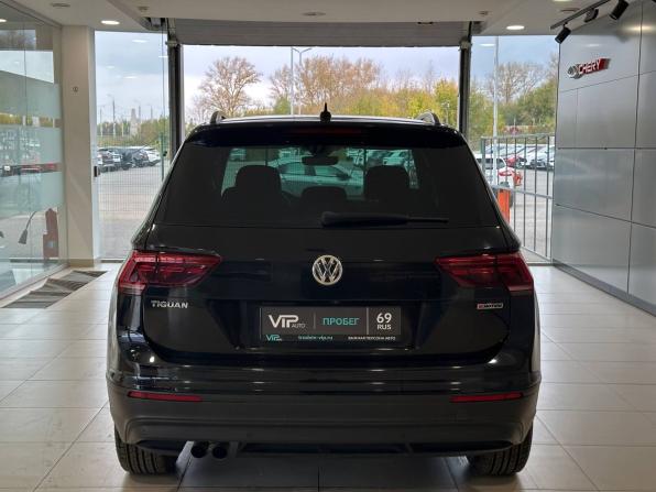 Volkswagen Tiguan II с пробегом 2020 года, цена 2 817 000 рублей, 93929 км, внедорожник, Автокод Объявления