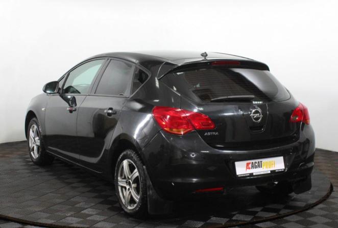 Opel Astra H Рестайлинг с пробегом 2011 года, цена 510 000 рублей, 220001 км, хэтчбек, Автокод Объявления