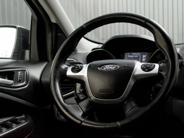 Ford Kuga II с пробегом 2015 года, цена 1 150 000 рублей, 239654 км, внедорожник, Автокод Объявления