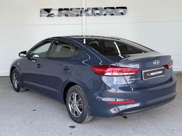 Hyundai Elantra VI (AD) с пробегом 2016 года, цена 1 299 000 рублей, 188000 км, седан, Автокод Объявления