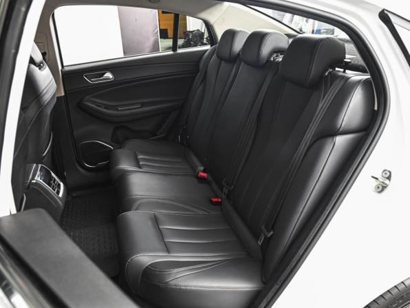 Omoda S5 с пробегом 2024 года, цена 1 575 845 рублей, 22042 км, седан, Автокод Объявления