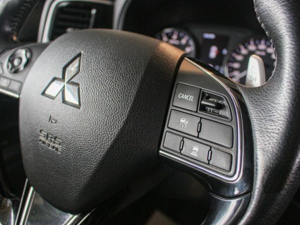 Mitsubishi Outlander III Рестайлинг 3 с пробегом 2019 года, цена 2 536 000 рублей, 144830 км, внедорожник, Автокод Объявления