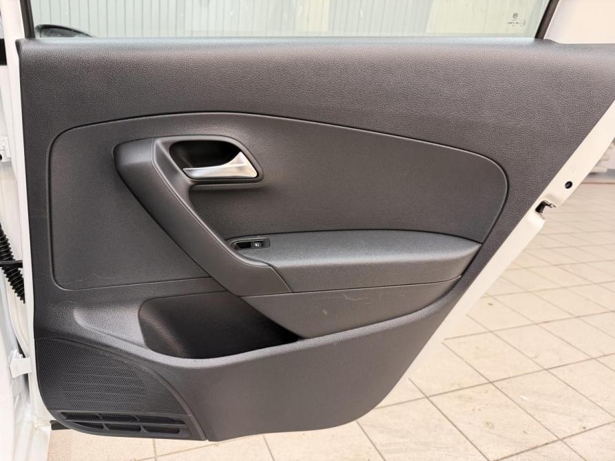 Volkswagen Polo V Рестайлинг Магнитогорск  - изображение 16