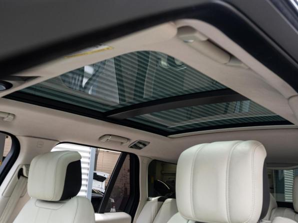 Land Rover Range Rover IV Рестайлинг с пробегом 2019 года, цена 8 350 000 рублей, 52803 км, внедорожник, Автокод Объявления