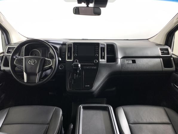 Toyota HiAce H300 с пробегом 2020 года, цена 5 280 000 рублей, 124205 км, минивэн, Автокод Объявления