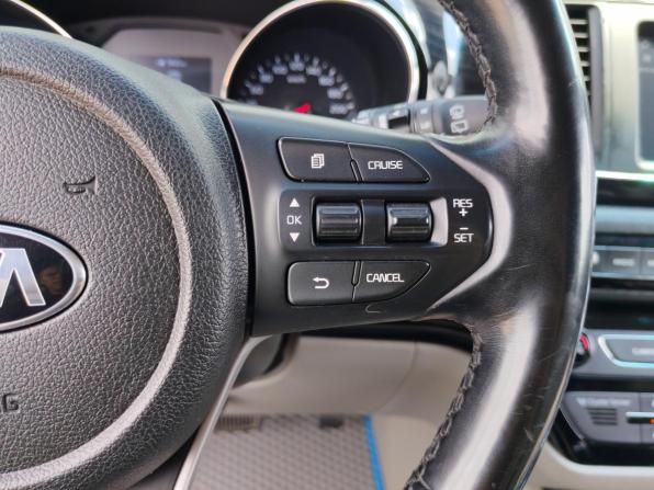 Kia Carnival III с пробегом 2018 года, цена 2 850 000 рублей, 89781 км, минивэн, Автокод Объявления