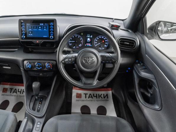 Toyota Yaris IV с пробегом 2021 года, цена 1 247 000 рублей, 95000 км, хэтчбек, Автокод Объявления