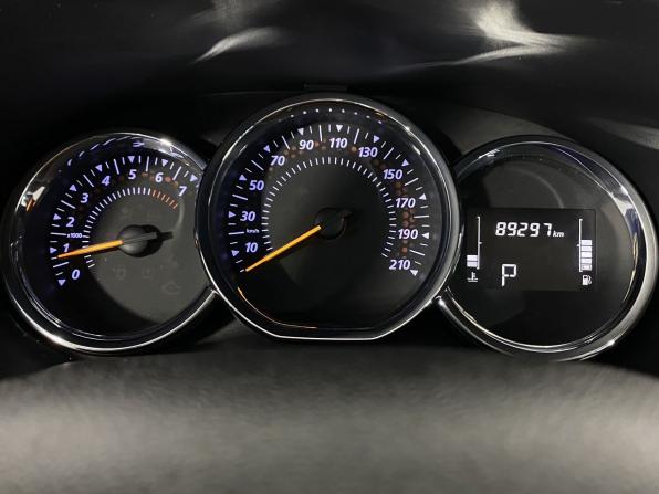 Renault Sandero II Рестайлинг с пробегом 2019 года, цена 1 300 000 рублей, 89202 км, хэтчбек, Автокод Объявления