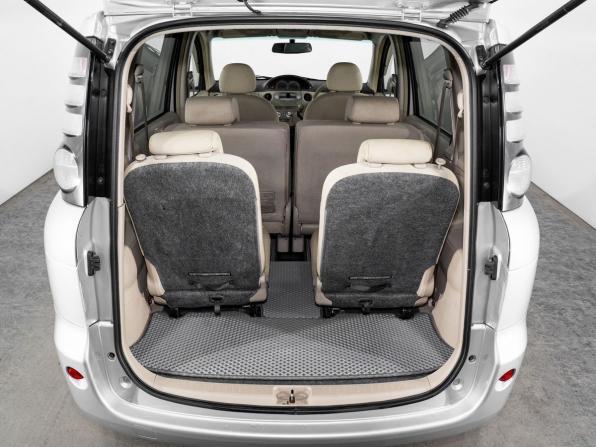 Toyota Sienta I Рестайлинг 1 с пробегом 2006 года, цена 625 000 рублей, 180771 км, компактвэн, Автокод Объявления